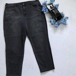 Size 20 nwot curvy mom AE jeans